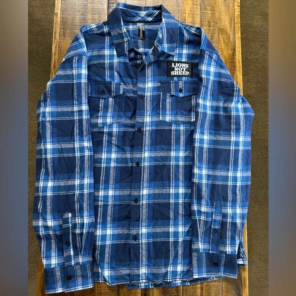 BNWOT Lions Not Sheep Blue/Black Checkered Flannel